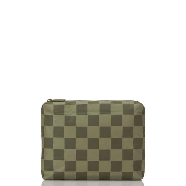 Small Checkmate, Limu/Olive