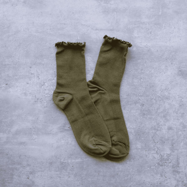 Olive Wednesday Ruffle Socks