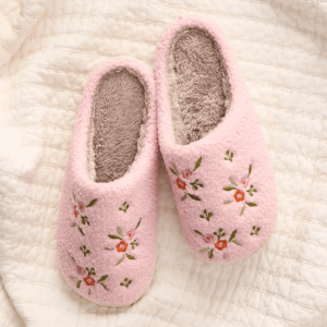 Dainty Floral Pink Fuzzy Slippers, M/L