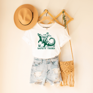 Hilarious Alligator T-Shirt, XL