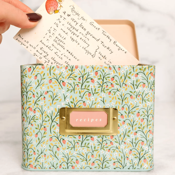 Strawberry Meadow Recipe Tin