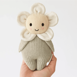 Baby Daisy, Ivory